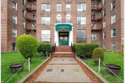 14325 84th Drive #2E, Jamaica, NY 11435 - Photo 1