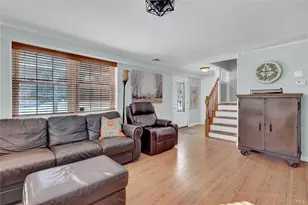 8 Noel Pl, Smithtown, NY 11787 - Photo 3