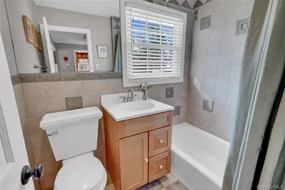 8 Noel Place, Smithtown, NY 11787 - Photo 17