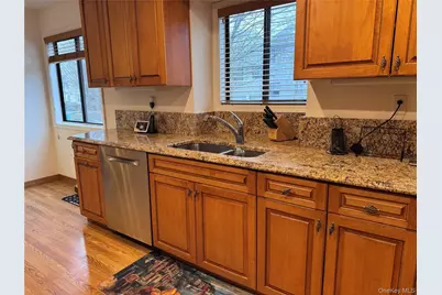 10 Evan Court, Nanuet, NY 10954 - Photo 3