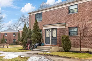 73-19 220th St, Bayside, NY 11364 - Photo 3