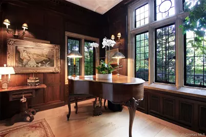 107 Bayview Road, Manhasset, NY 11030 - Photo 11