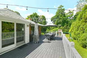 2 Cherrywood Ln, Port Washington, NY 11050 - Photo 23