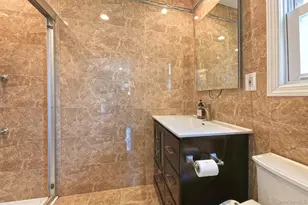 2 Cherrywood Ln, Port Washington, NY 11050 - Photo 17