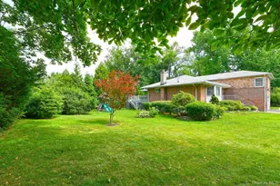 2 Cherrywood Ln, Port Washington, NY 11050 - Photo 31