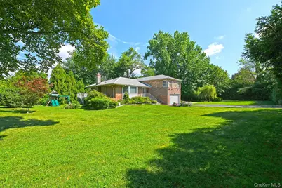 2 Cherrywood Lane, Port Washington, NY 11050 - Photo 27