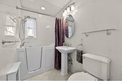 6316 252nd Street #1307, Little Neck, NY 11362 - Photo 25