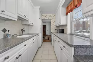 63-16 252nd St, Little Neck, NY 11362 - Photo 15