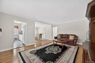 63-16 252nd St, Little Neck, NY 11362 - Photo 5