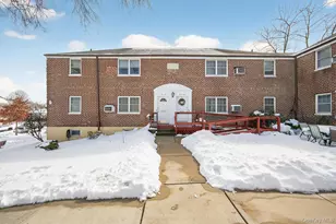 63-16 252nd St, Little Neck, NY 11362 - Photo 1