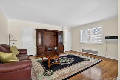 6316 252nd Street #1307, Little Neck, NY 11362 - Photo 3