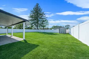 30 Jean Dr, North Babylon, NY 11703 - Photo 19