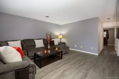 375 Salt Point Turnpike #1G, Poughkeepsie, NY 12603 - Photo 3