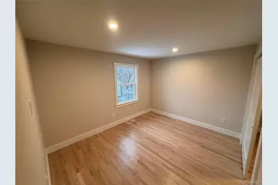 91 17th Street, Wading River, NY 11792 - Photo 17