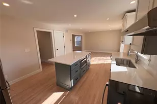 91 17th St, Wading River, NY 11792 - Photo 3