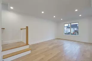 56 Kirkwood Rd, Port Washington, NY 11050 - Photo 37