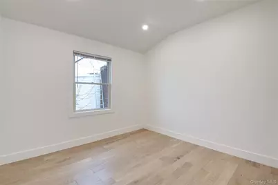 56 Kirkwood Road, Port Washington, NY 11050 - Photo 27