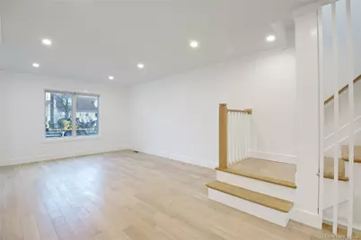 56 Kirkwood Road, Port Washington, NY 11050 - Photo 7