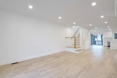 56 Kirkwood Road, Port Washington, NY 11050 - Photo 5