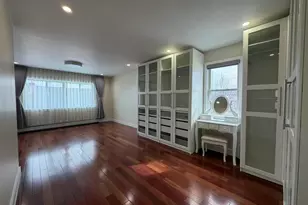 30 Herkomer St, New Hyde Park, NY 11040 - Photo 13