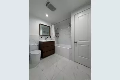 30 Herkomer Street, New Hyde Park, NY 11040 - Photo 17