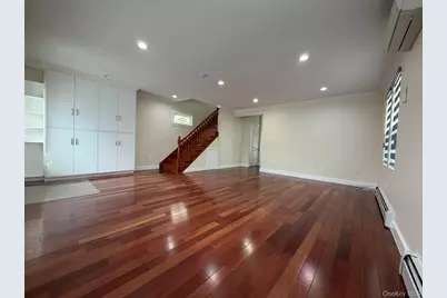 30 Herkomer Street, New Hyde Park, NY 11040 - Photo 5