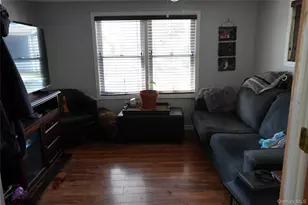 703-106 Fresh Pond Ave, Calverton, NY 11792 - Photo 9