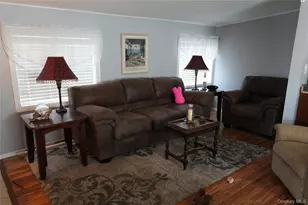 703-106 Fresh Pond Ave, Calverton, NY 11792 - Photo 9