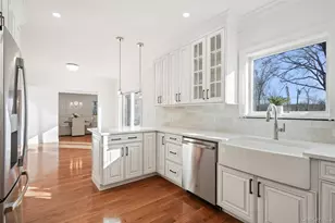 35 Summit Dr, Mahopac, NY 10541 - Photo 9