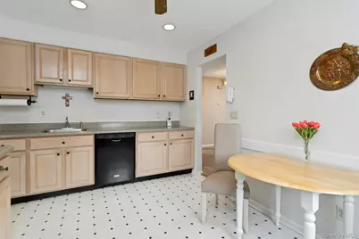 802 Autumn Lane, Brewster, NY 10509 - Photo 11