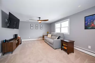 501 Johnson Avenue, Ronkonkoma, NY 11779 - Photo 15