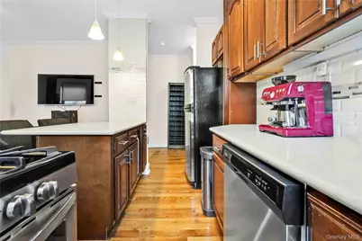 21-78 35th Street #4B, Astoria, NY 11103 - Photo 5