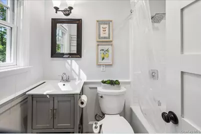 27 Dorchester Avenue, Hastings on Hudson, NY 10706 - Photo 25