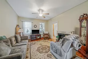 107-10 111th St, Richmond Hill, NY 11419 - Photo 7