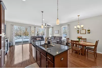 131 Meadow View Drive, Middletown, NY 10940 - Photo 9