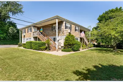 40 Canoe Place Road #5, Hampton Bays, NY 11946 - Photo 3