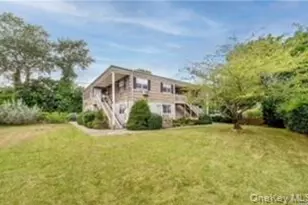 40 Canoe Place Rd, Hampton Bays, NY 11946 - Photo 7