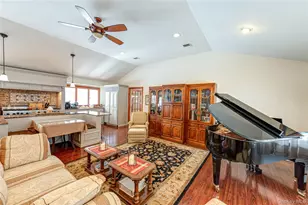 9 Storybook Ln, Saint James, NY 11780 - Photo 13