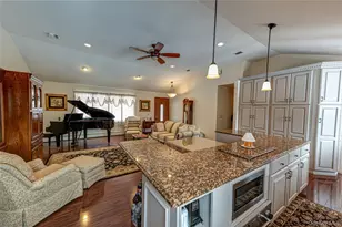 9 Storybook Ln, Saint James, NY 11780 - Photo 15