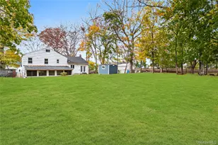 1043 Wilson Blvd, Central Islip, NY 11722 - Photo 9