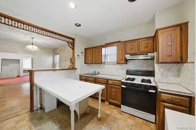 10034 198th Street, Hollis, NY 11423 - Photo 9