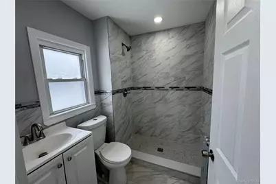 110 Woodside Avenue, Freeport, NY 11520 - Photo 11