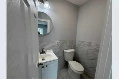 110 Woodside Avenue, Freeport, NY 11520 - Photo 5