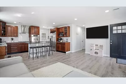 130 Beaver Dam Road, Brookhaven, NY 11719 - Photo 13