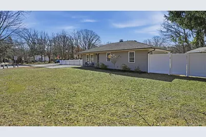 130 Beaver Dam Road, Brookhaven, NY 11719 - Photo 3