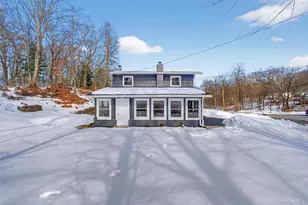 74 Roosevelt Rd, Hyde Park, NY 12538 - Photo 27