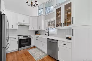 74 Roosevelt Rd, Hyde Park, NY 12538 - Photo 11