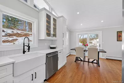 74 Roosevelt Road, Hyde Park, NY 12538 - Photo 13