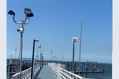 32 A Berkshire Road, Great Neck, NY 11023 - Photo 41