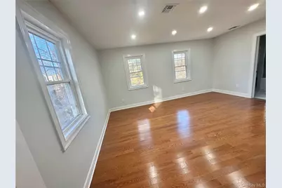 32 A Berkshire Road, Great Neck, NY 11023 - Photo 25